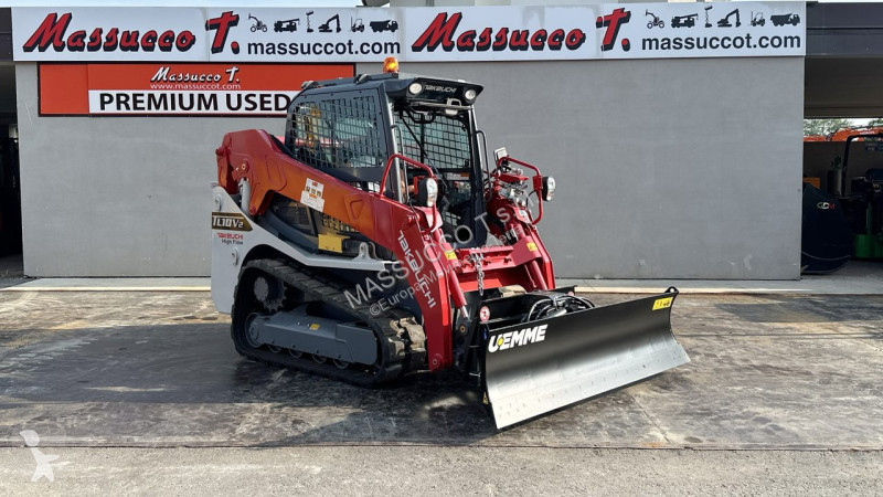 Lopatový nakládač Takeuchi TL10V-2