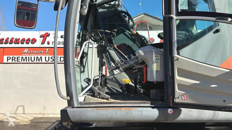 جرافة Terex