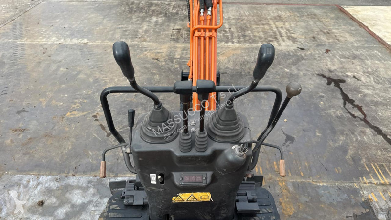 Rýpadlo Hitachi