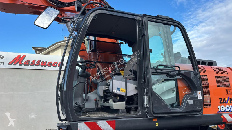 Rýpadlo Hitachi ZX190W-6