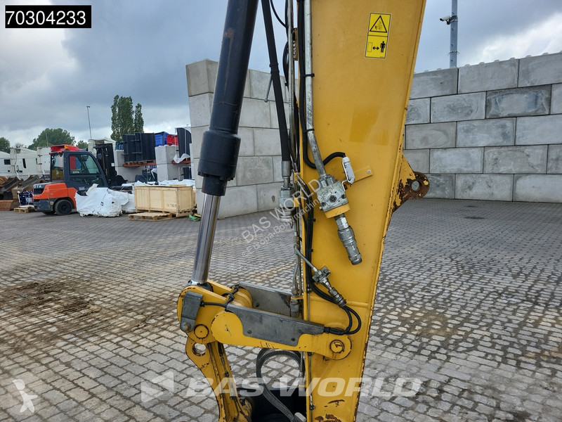 جرافة Caterpillar F F Outrigger + Blade