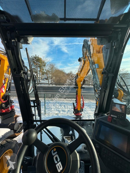 جرافة JCB Pro / Skid-Steer-Aufnahme / 375h / 2024