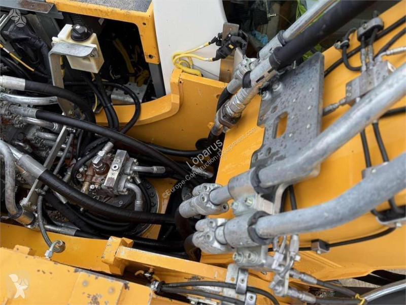Экскаватор Liebherr R 926 LC