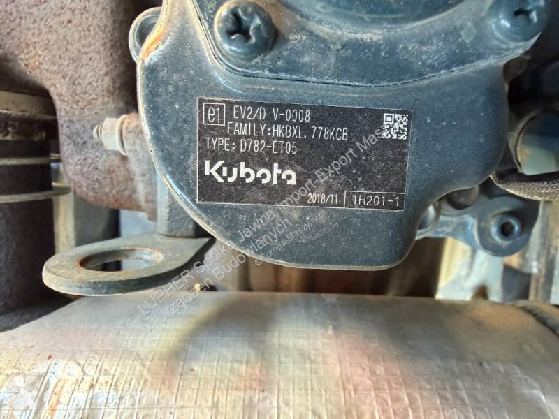 Lopatový nakládač Kubota KX016-4