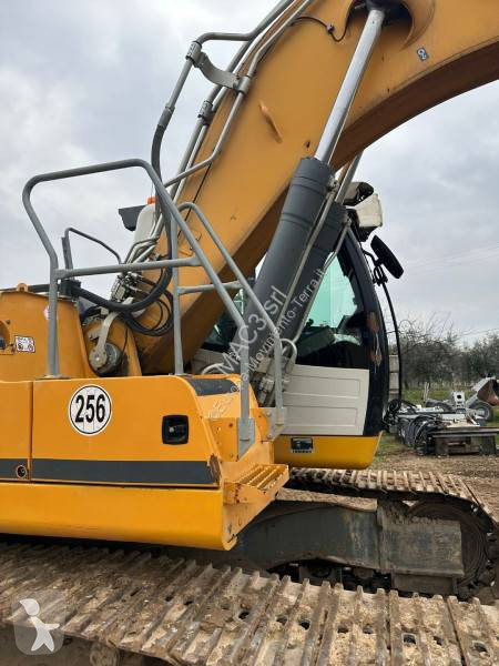 جرافة Liebherr R926LC
