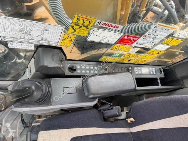 جرافة Caterpillar 326 F LN