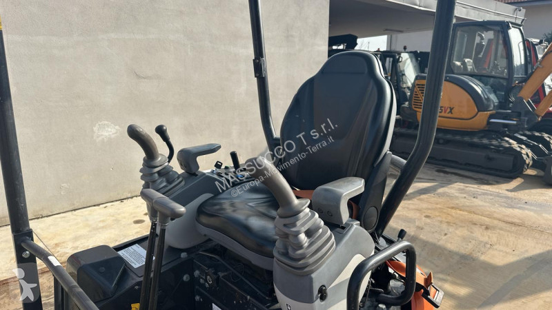 Rýpadlo Hitachi ZX19U-6 YRL