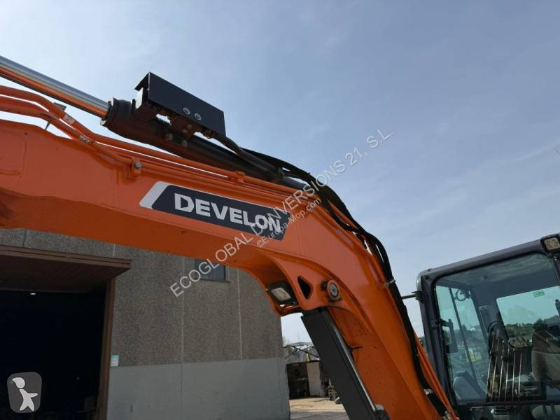 Koparka Develon DX55 R-7