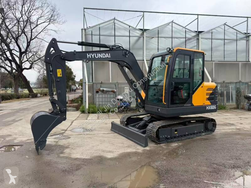 جرافة Hyundai HX60G
