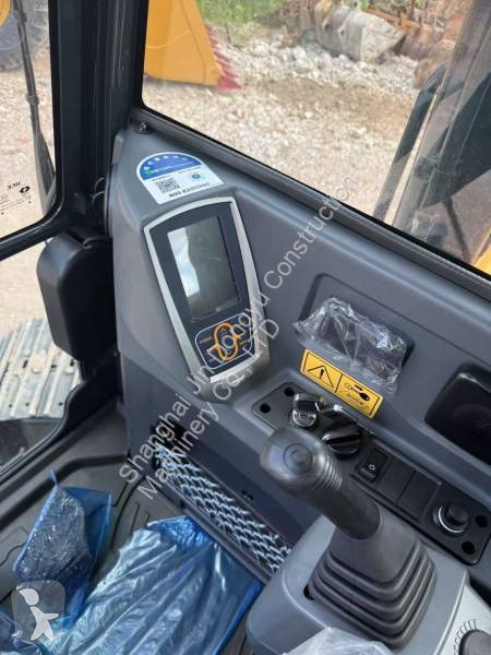 جرافة Hyundai HX80HD