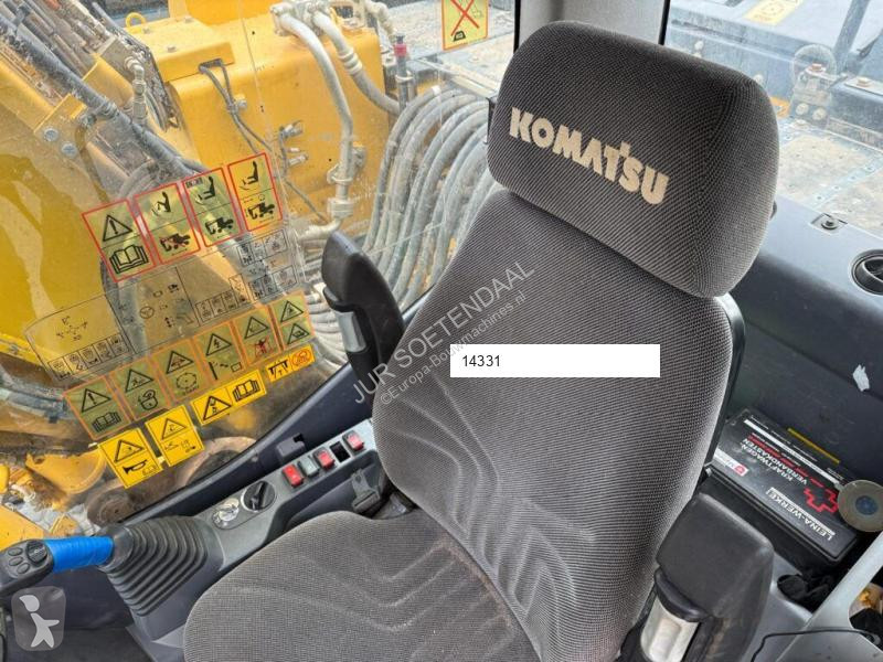 جرافة Komatsu 10