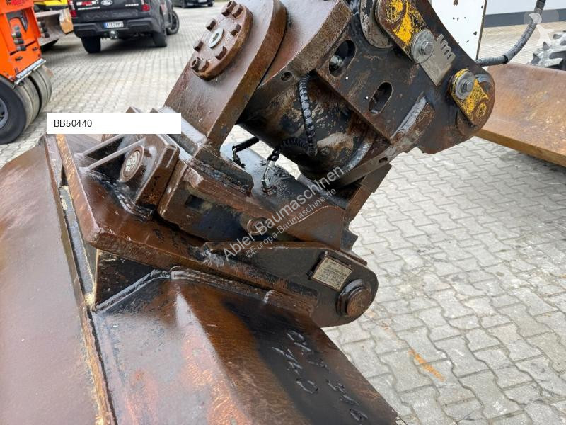 جرافة Caterpillar D