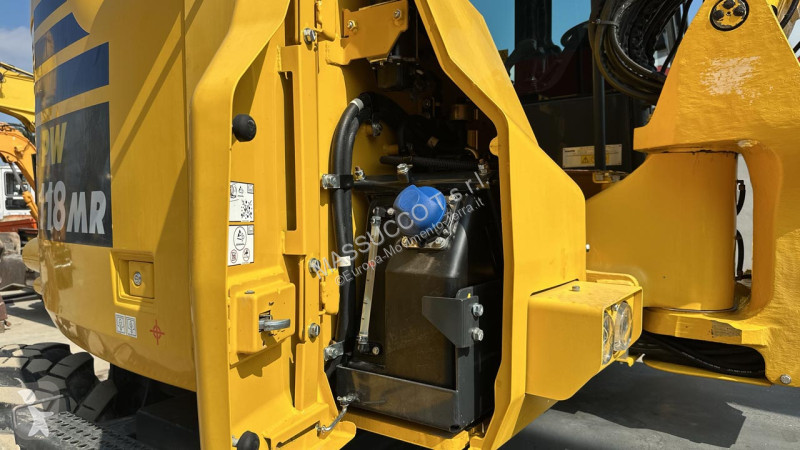Rýpadlo Komatsu PW118MR-11