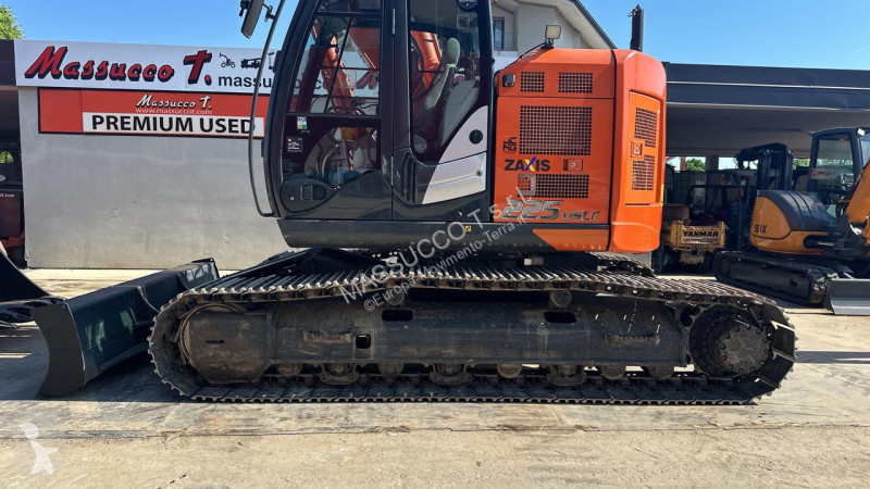 Rýpadlo Hitachi