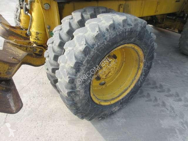 جرافة Komatsu R