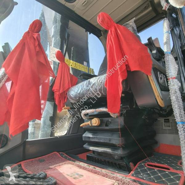 جرافة Caterpillar 323GC