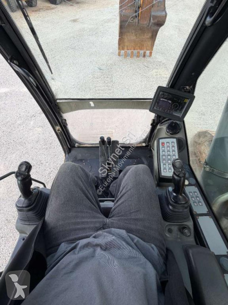 جرافة Liebherr R936 NLC