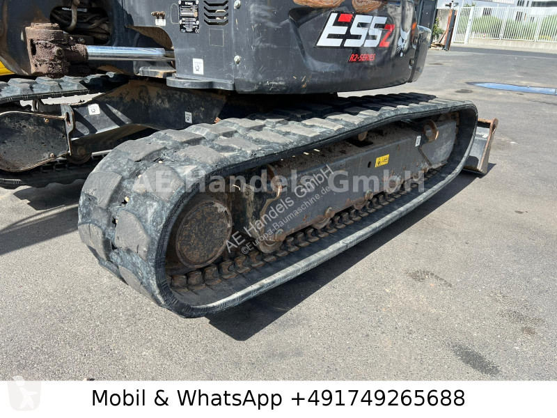 جرافة Bobcat...
