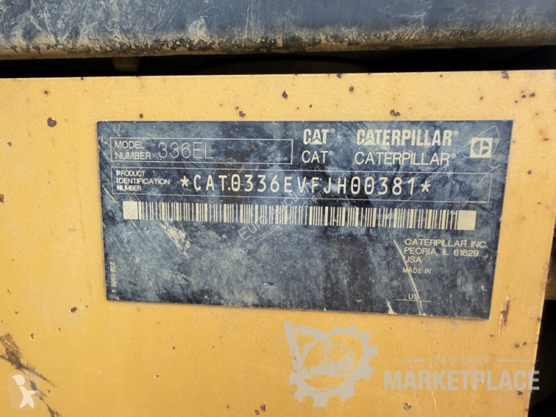 Екскаватор Caterpillar