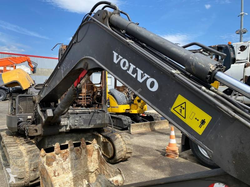 Rýpadlo Volvo ECR88D / 1er Main Certificat CE...