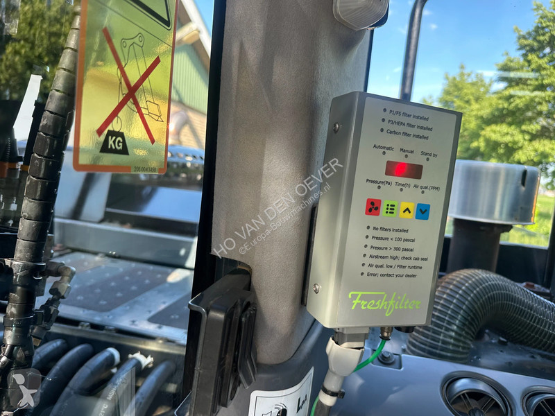 جرافة Komatsu 10