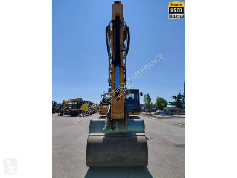 Багер Caterpillar