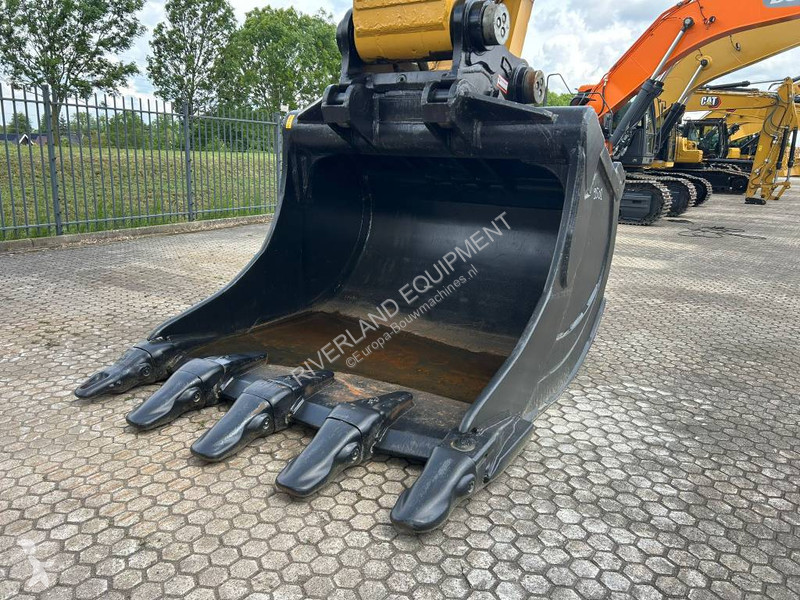 Rýpadlo Caterpillar 390 F L hammer lines - new...
