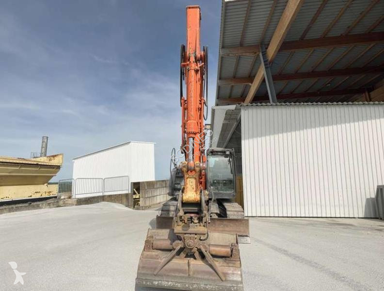 جرافة Hitachi ZX135 US3