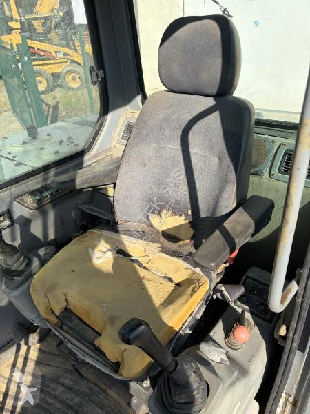 جرافة Volvo EC55