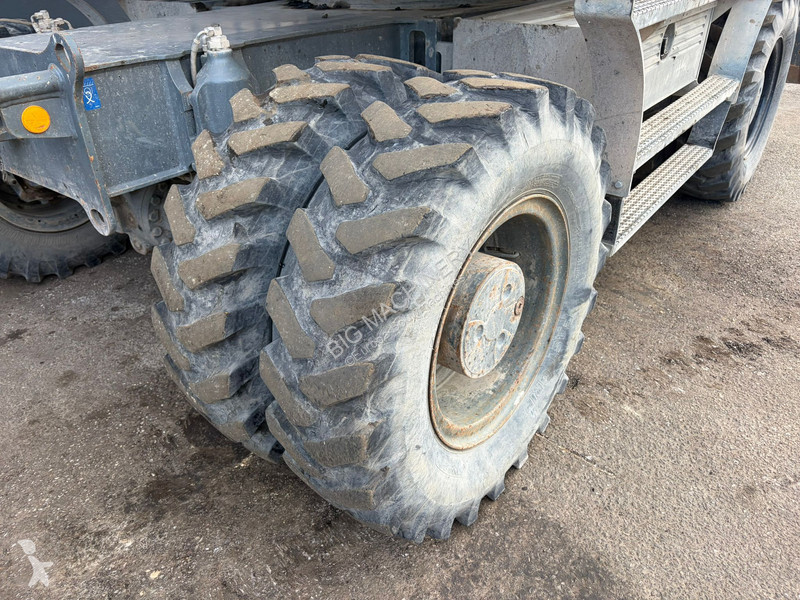جرافة Liebherr A918