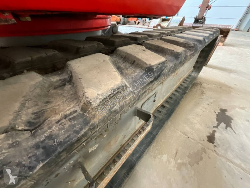 Lopatový nakládač Takeuchi 280