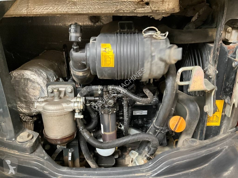 جرافة Komatsu MR3