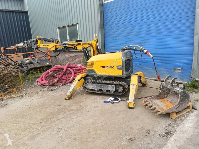 Skovl Brokk 170 demolition robot remote radio...