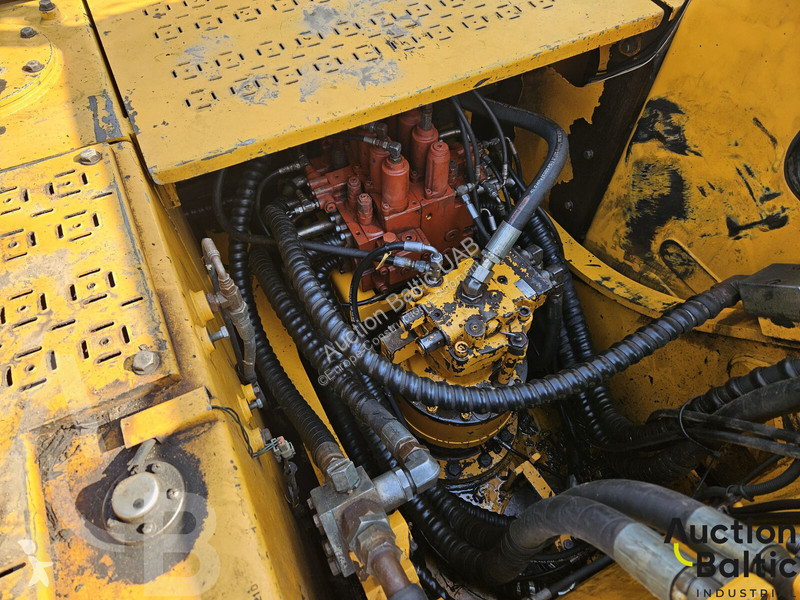 Экскаватор Hyundai Robex LC7