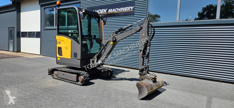 Rýpadlo Volvo EC18