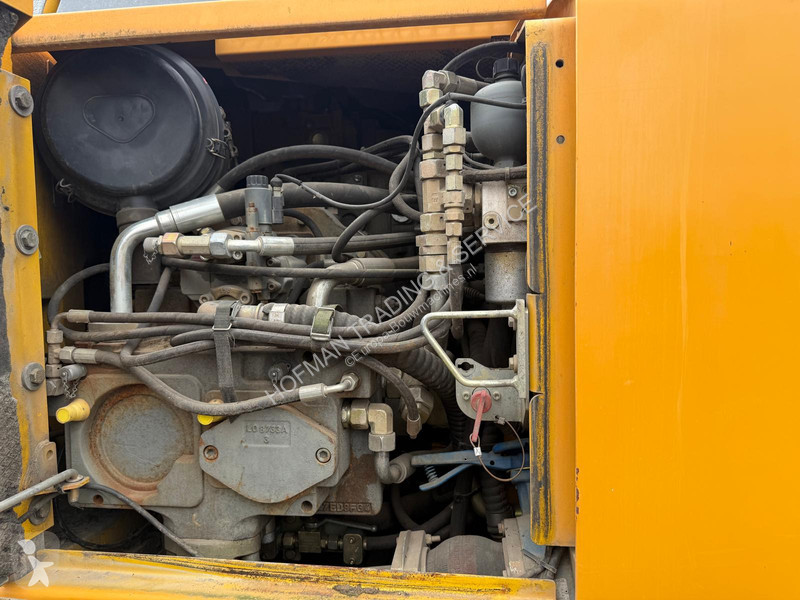 جرافة Liebherr ZW
