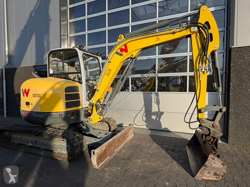 جرافة Wacker Neuson
