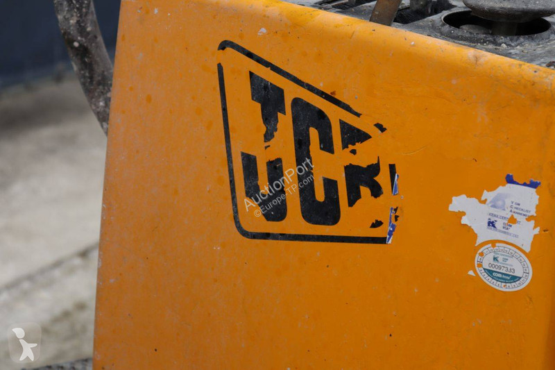 Rýpadlo JCB