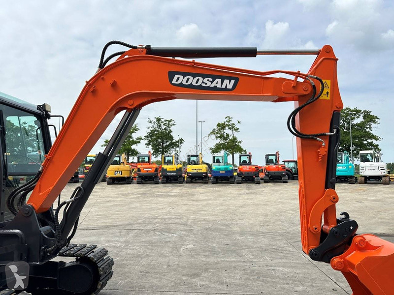 Rýpadlo Doosan 9C