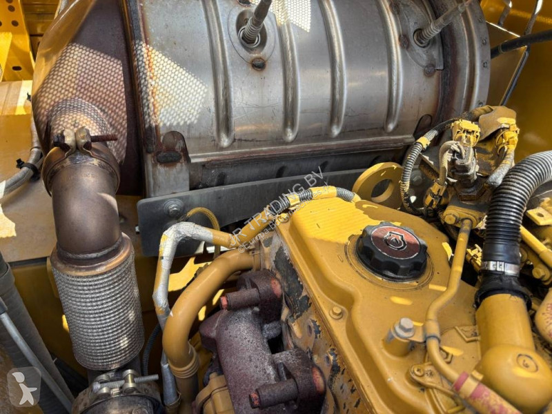 جرافة Caterpillar 330 (Narrow 2.99m)