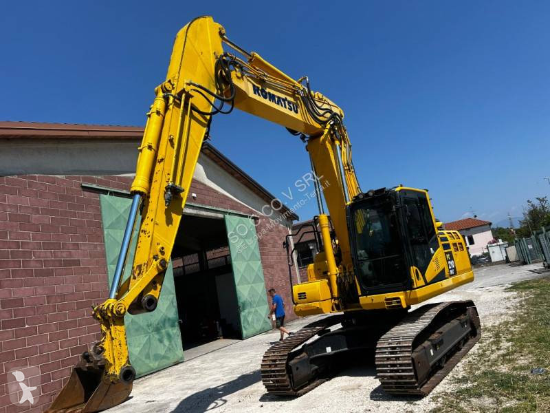 جرافة Komatsu PC210 NLC 11