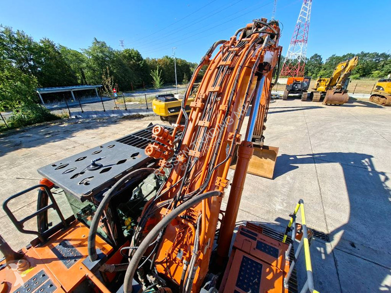 Skovl Hitachi