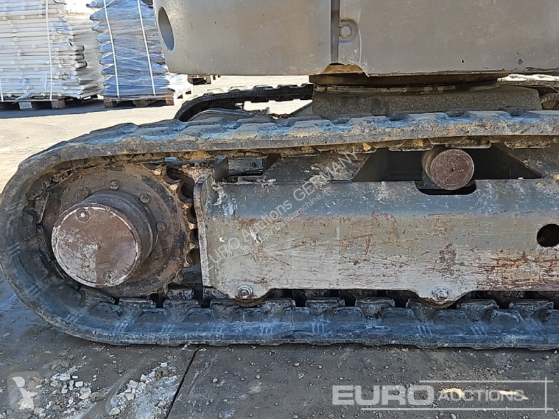 Экскаватор Volvo ECR25D