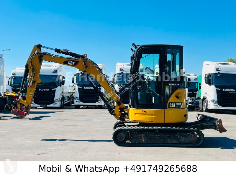 جرافة Caterpillar E...