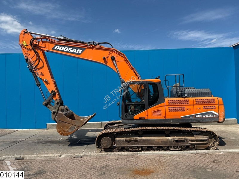 جرافة Doosan 7 202 KW, 7125 Hours