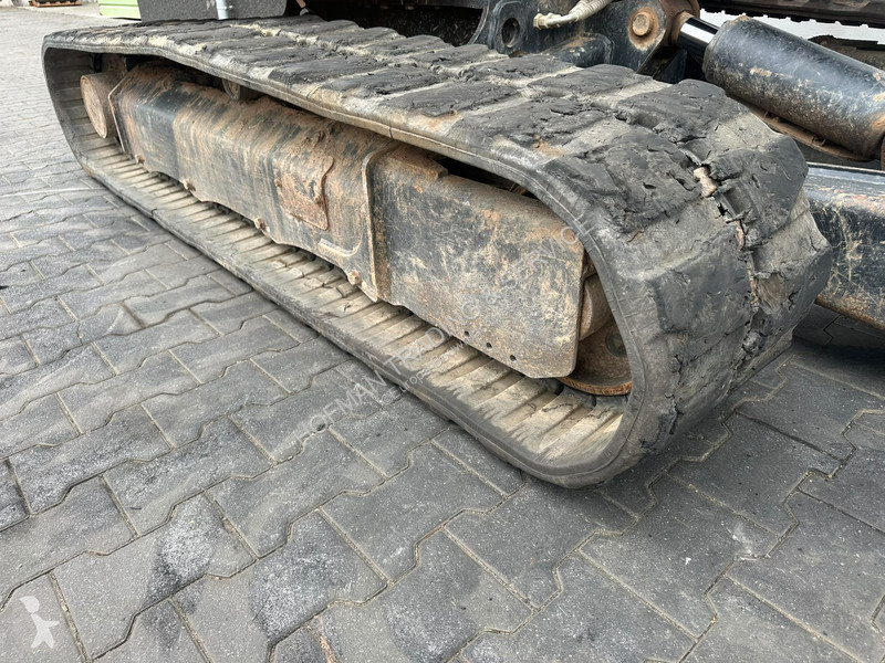 Rýpadlo JCB 67C-1