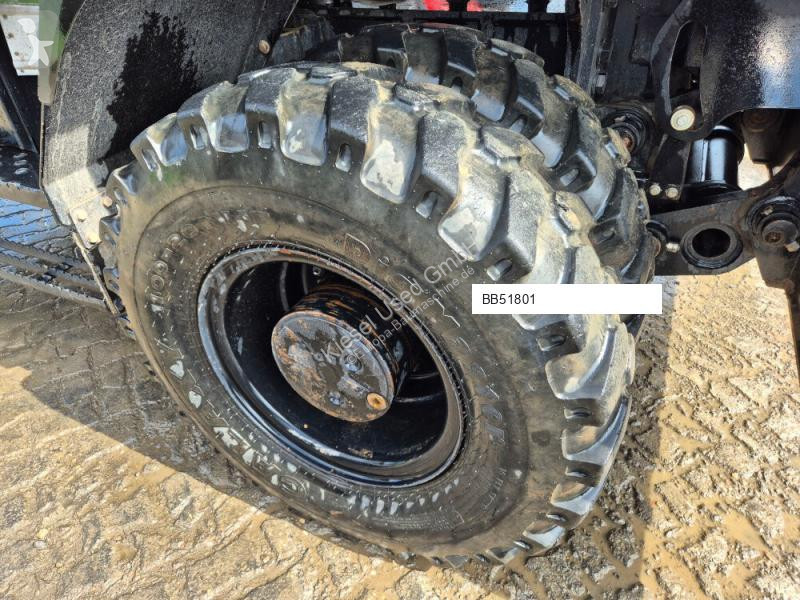 جرافة Hitachi ZX220W-7