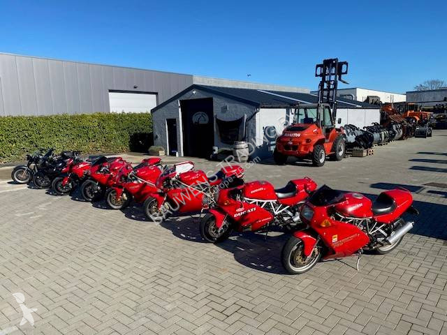 Lopatový nakládač Yamaha V-Max