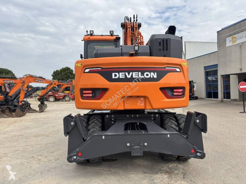 جرافة Develon DX165WR-7