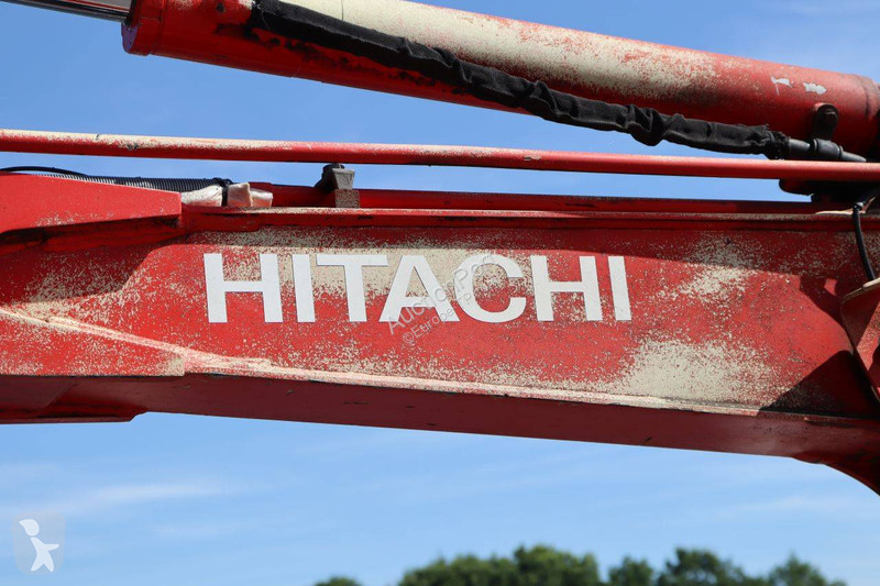 جرافة Hitachi
